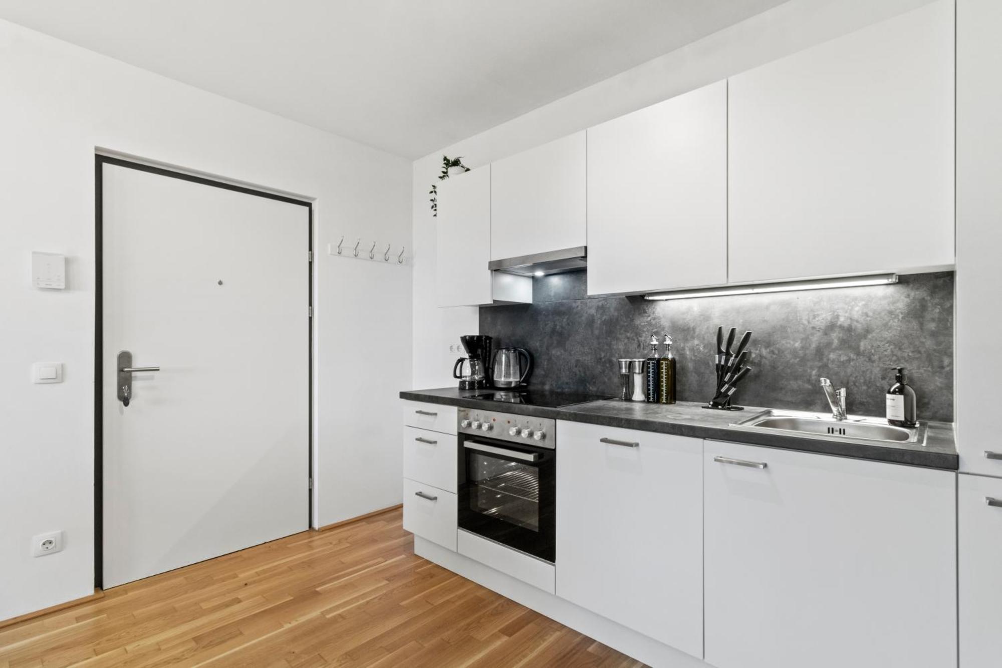 Balcony Apartment I 50 M² I Near City Center Wenen Buitenkant foto