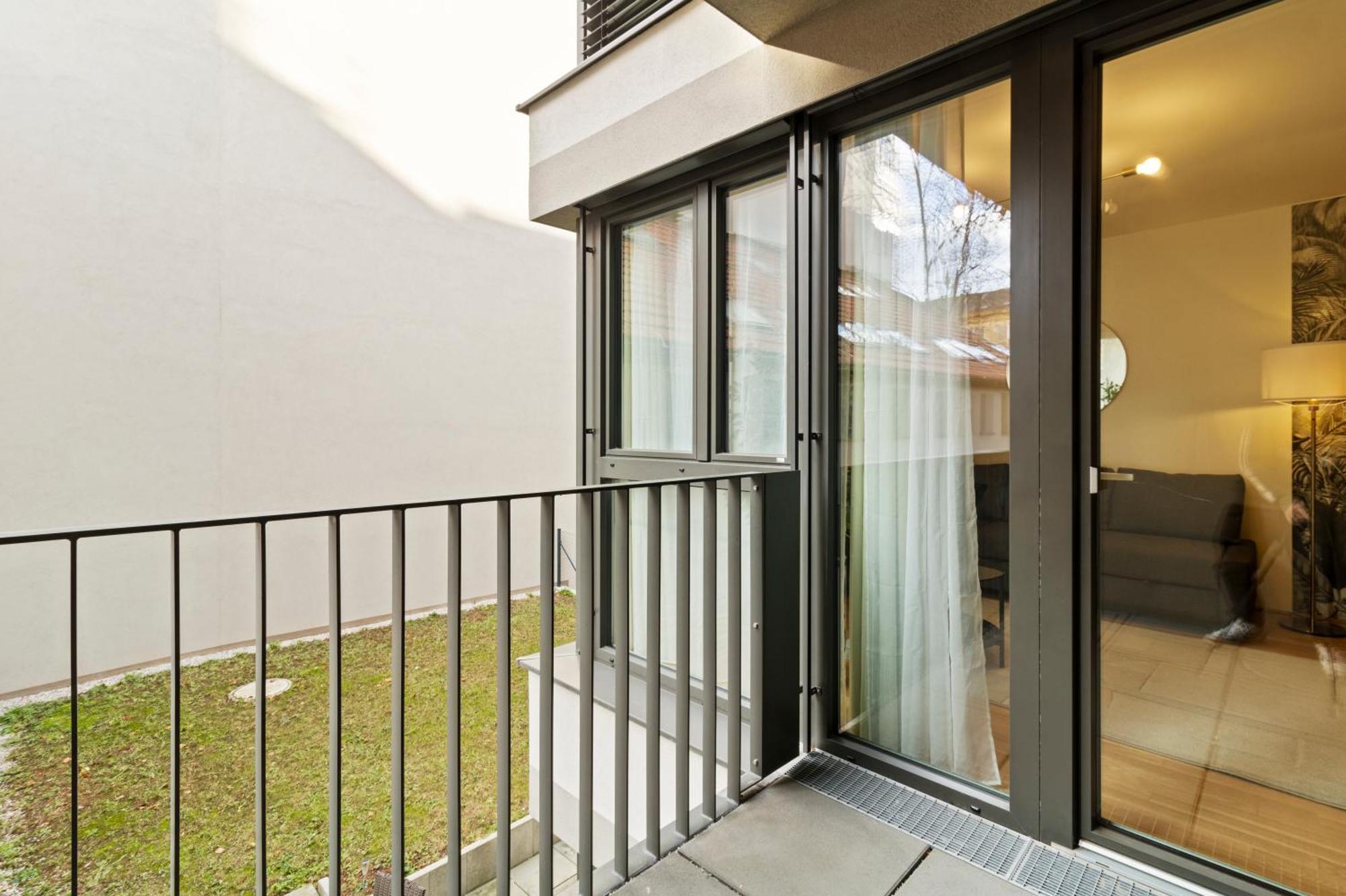 Balcony Apartment I 50 M² I Near City Center Wenen Buitenkant foto